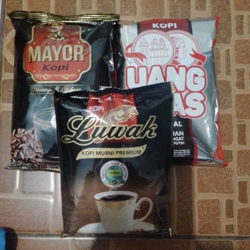 

kopi bubuk mix ( 1 pcs kopi luwak 120 gr + 1 pcs kopi mayor 135 gr + 1 pcs kopi uang emas 135 gr )