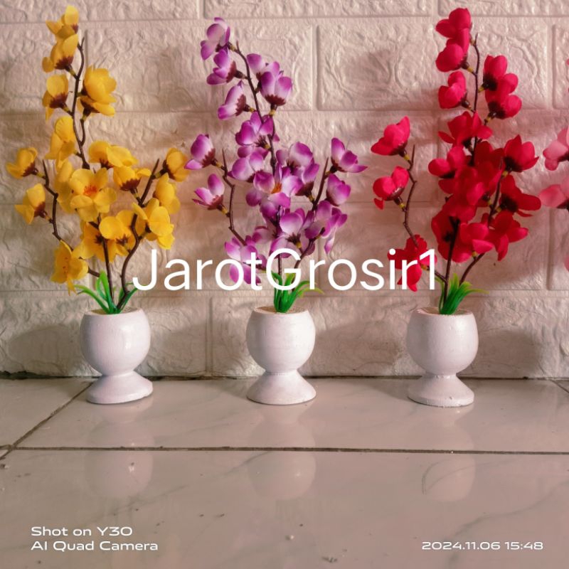 BUNGA HIAS SAKURA VAS GUCI // BUNGA HIAS MEJA SAKURA //  HIASAN MEJA SAKURA IMLEK // BUNGA SAKURA IM