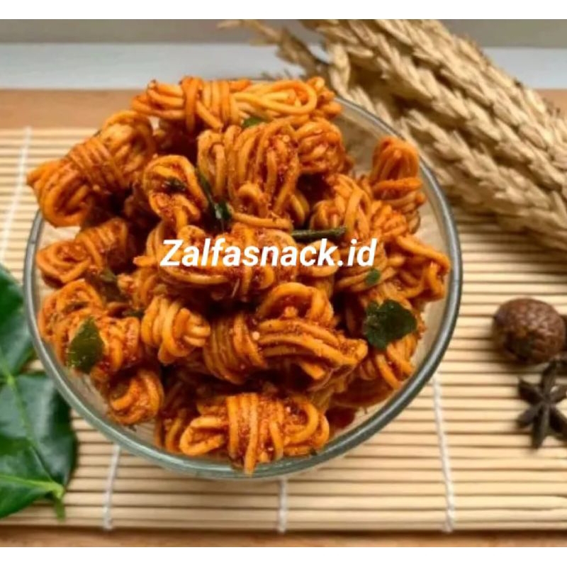 

mie gulung pedas daun jeruk 1KG/mie gulung/mie gulung pedas daun jeruk 1 kg 500 gram 250 gram/mie gulung pedas manis/ mie gulung original