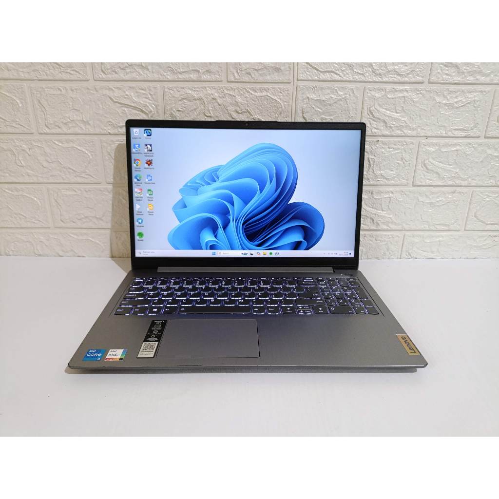 Lenovo Ideapad 3 Touchscreen i5 1135G7 Intel Iris XE Graphics Laptop Gaming Desain Slim Touch IPS