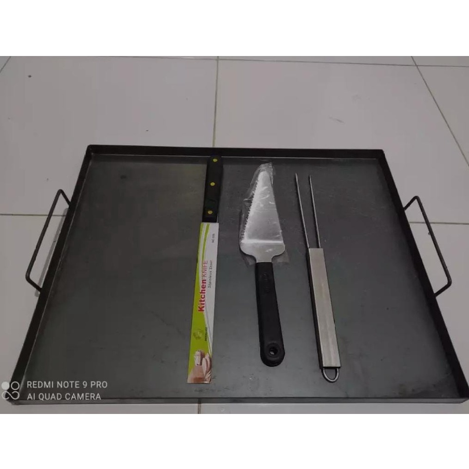 Kejar Irit  WAJAN DATAR KOTAK 1 SET LENGKAP ANTI LENGKET UK 35X45 CM BAJA HITAM  PISAU ROTI BAKAR DU