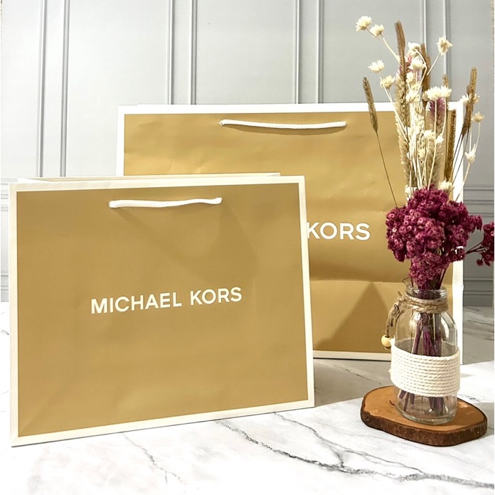 

KHUSUS KAMU Paper Bag Michael Kors Paper Bag Gift Package Sarung Tas Michael kors