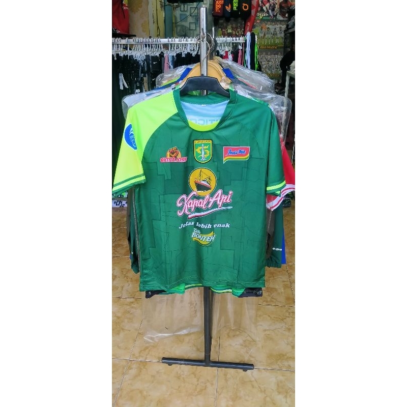 Jersey Persebaya Home 2024 2025 Liga 1 BRI Indonesia merk Auri