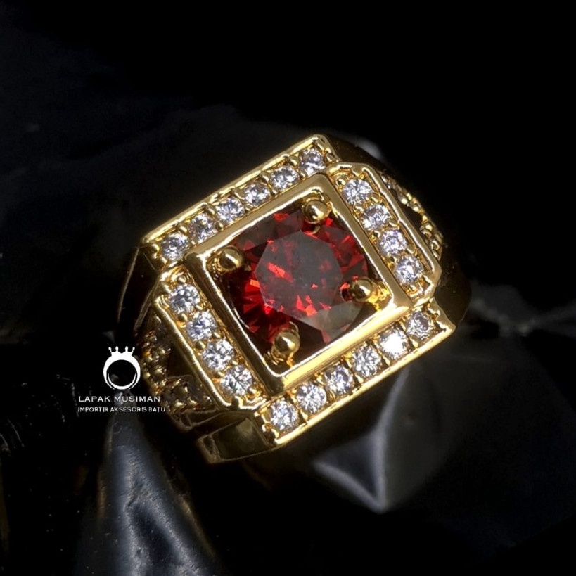 Cincin Pria Warna Kuning Emas Diamond Ruby King Saphire