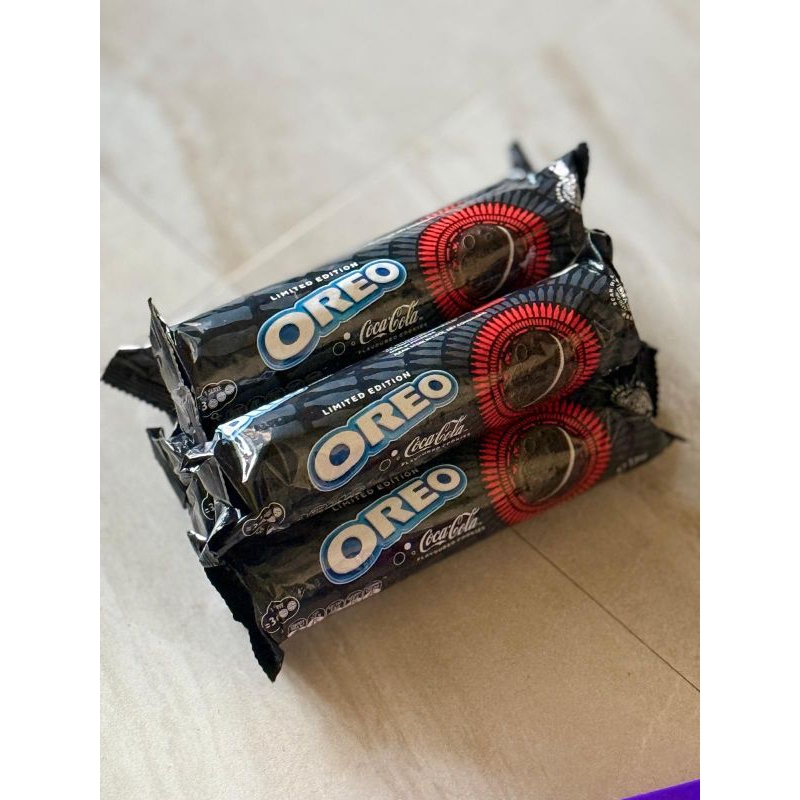 

Oreo Coca-Cola Flavoured Cookies | 128g Australia