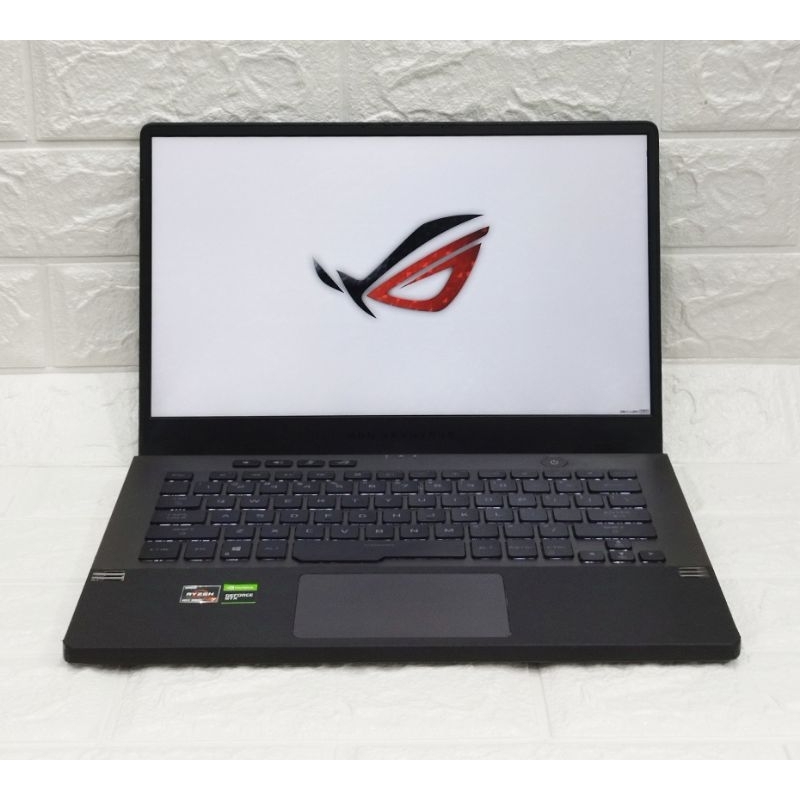 Laptop ASUS ZEPHYRUS G14 AMD RYZEN 7 RAM 16 GB SSD 512 GB