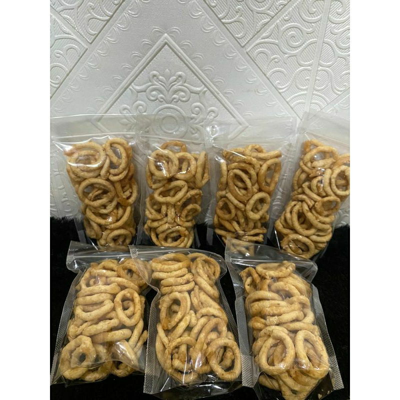 

Alen alen | Cemilan Legend | Berbahan singkong