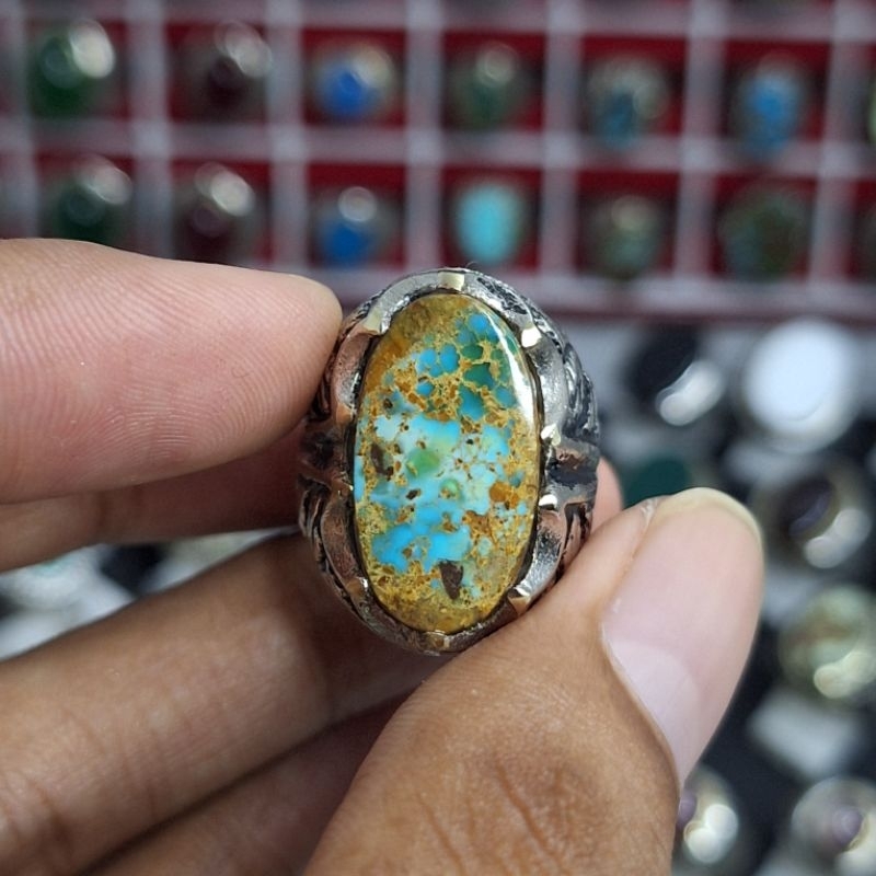 BATU VIRUS PERSIA SERAT EMAS