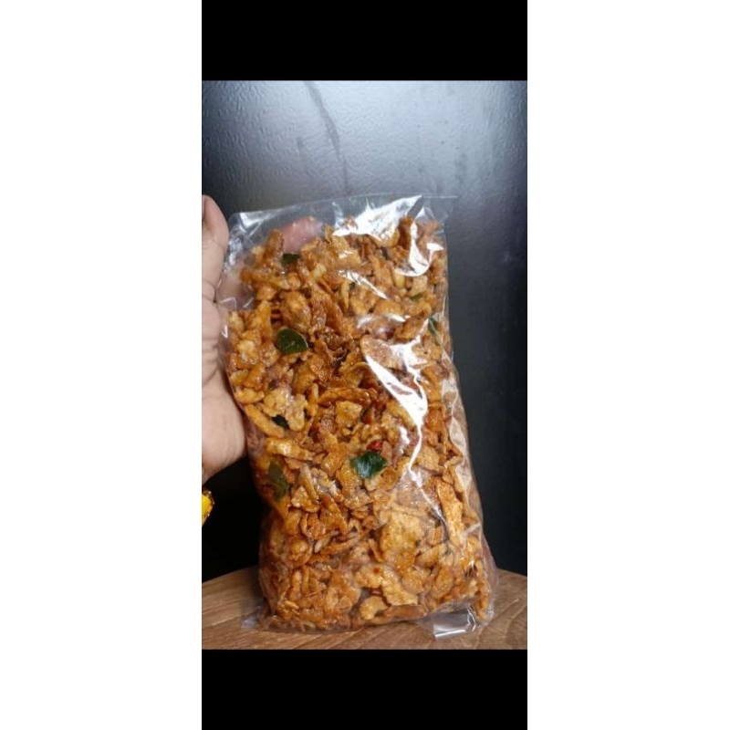 

Remukan emping mlinjo pedas manis daun jeruk ±350gr