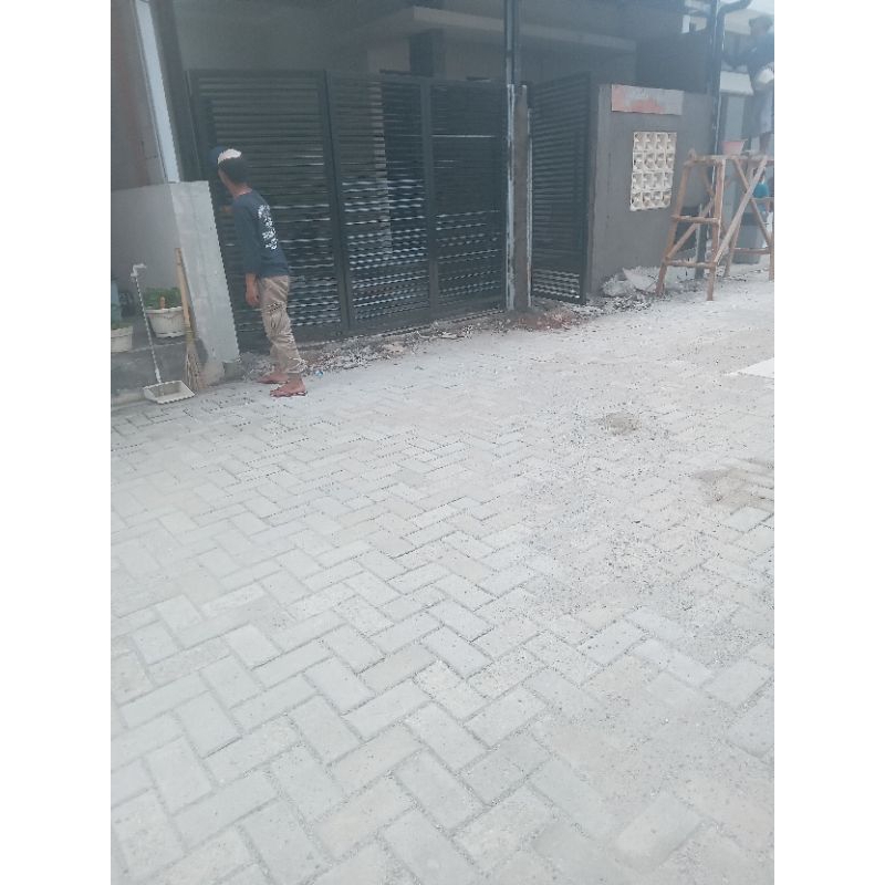 pintu garasi rumah mini malis holo 2x2 dan holo 4x6