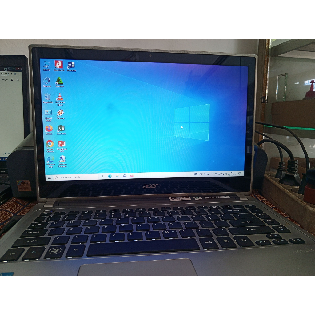 LAPTOP ACER ASPIRE V5-471P SECOND