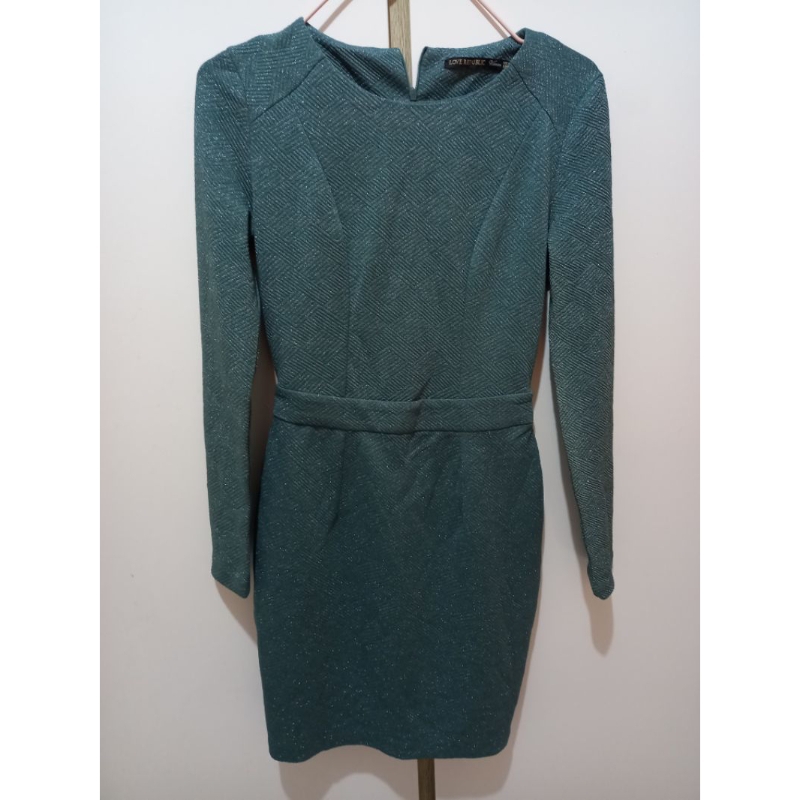 Dress midi dress lengan panjang