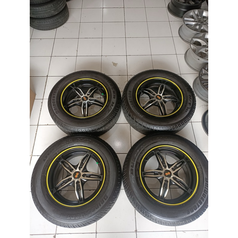 VELG MOBIL SEKEN XMUS R16 BUAT INOVA RUSH TERIOS DLL