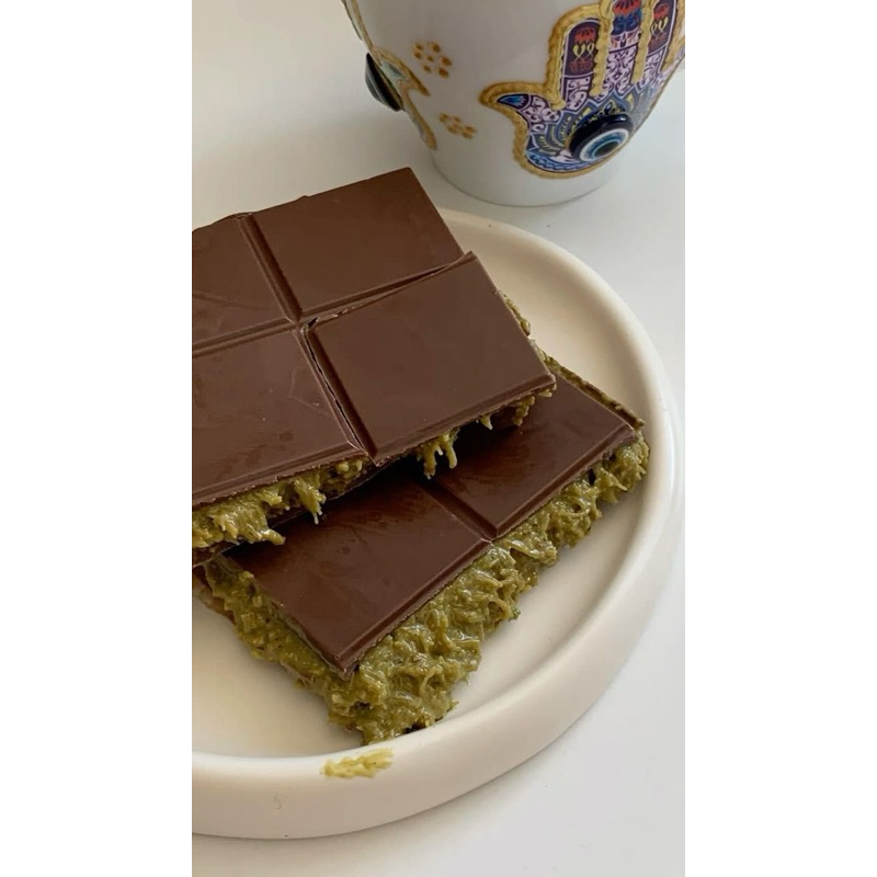 

Swiss Fru Chocolate Kunafa Pistachio Cream/Coklat Dubai Viral/Coklat Mesir