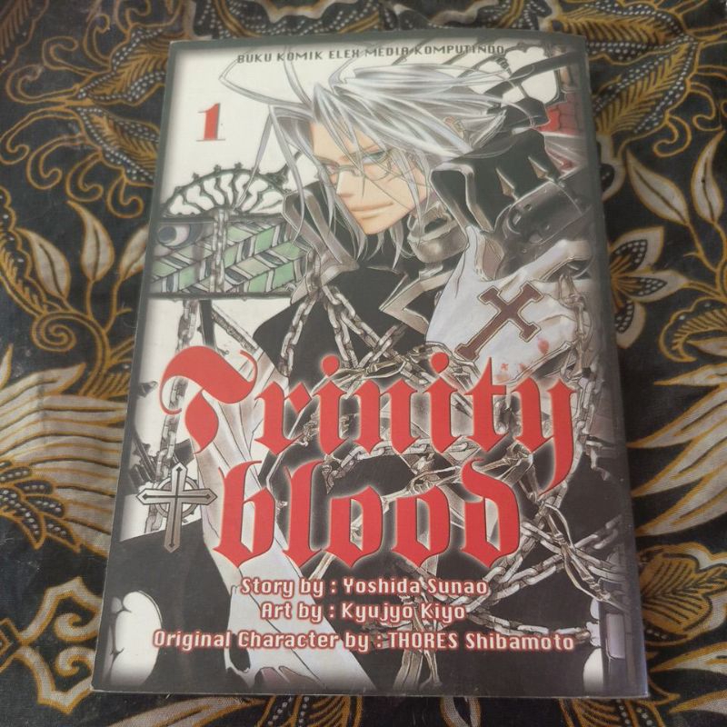 Komik Trinity Blood Volume 01