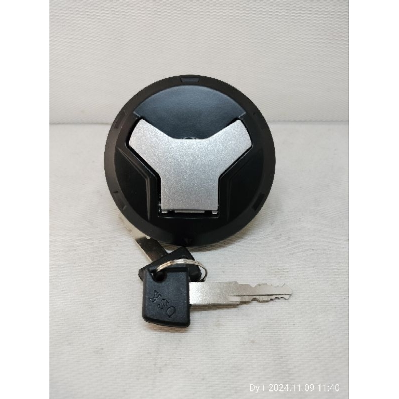TUTUP TANGKI BENSIN NMAX OLD PNP SCORPIO LAMA, VIXION LAMA, NMAX OLD