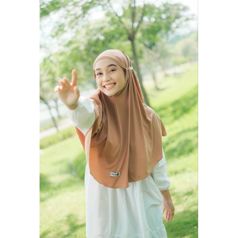 Dhinda Hijab- Bergo Maryam size L(Jersey Ity terbaik) Hijab cantik