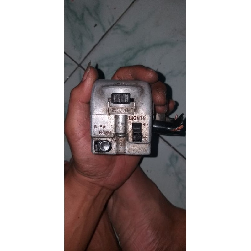 holder switch saklar sakelar kiri honda cb500 cb550 cb750 inline four ori original japan