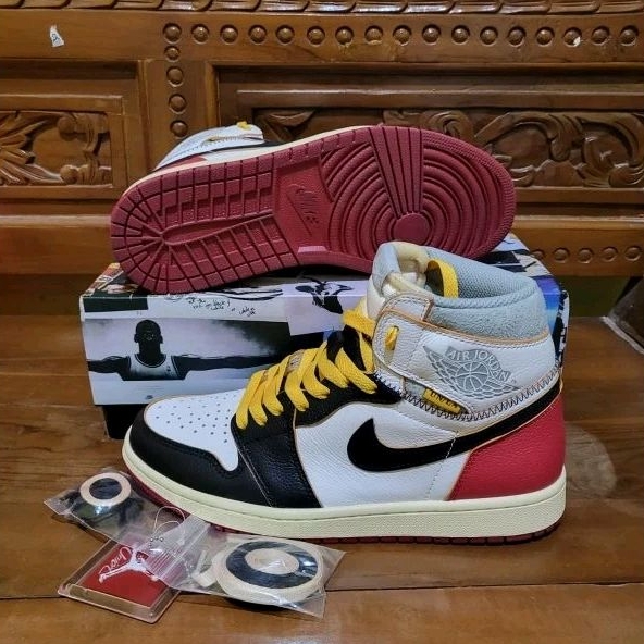 Sepatu Air Jordan 1 High Retro Union LA Black Toe PK Preloved