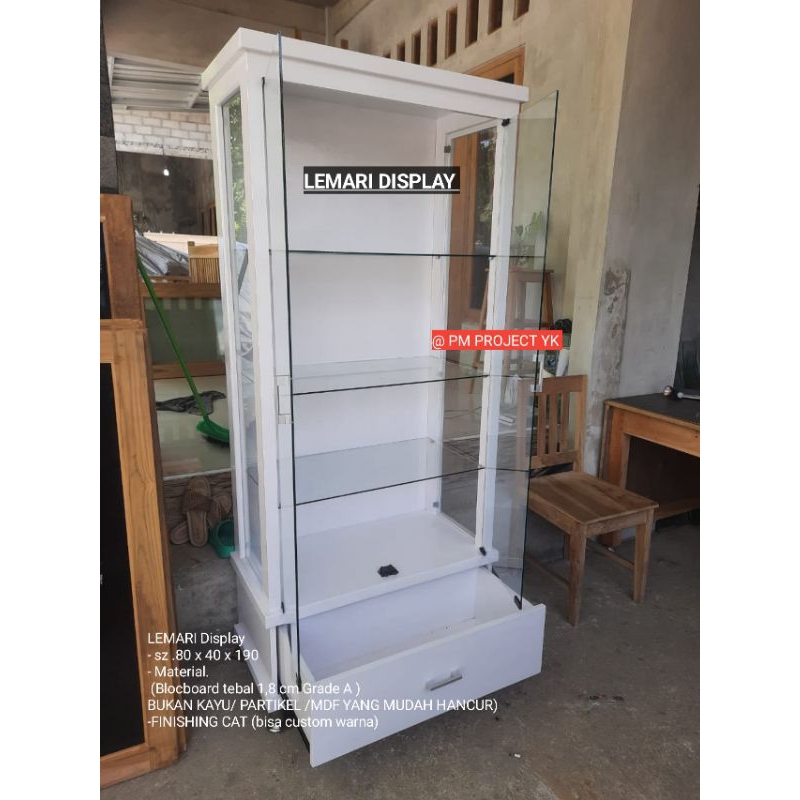 Lemari display / rak tas / lemari kaca / lemari custom