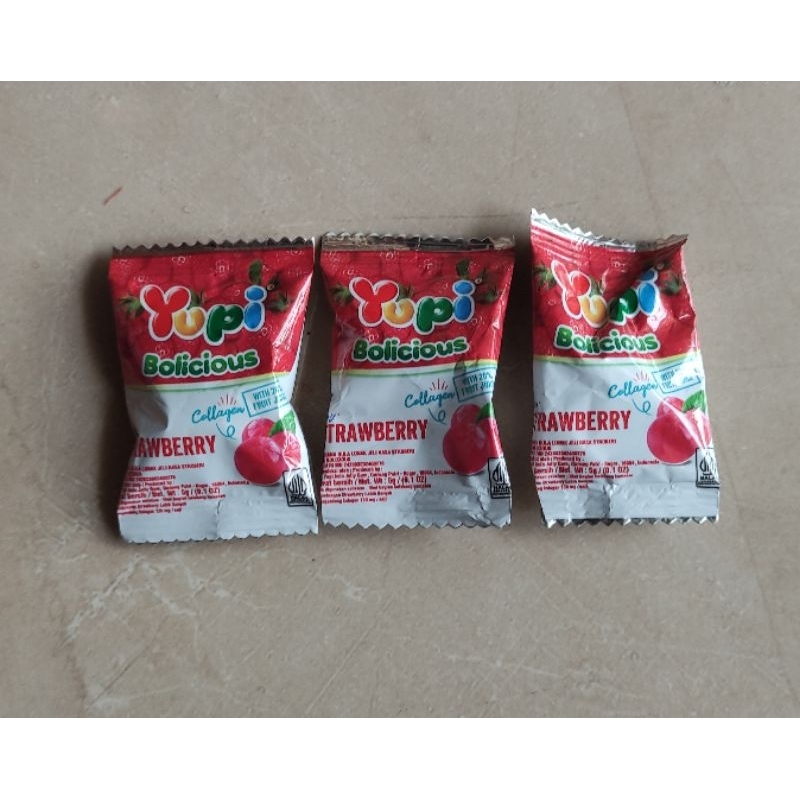 

Yupi Bilicious Gumy very strawberry 5g / 3 pcs