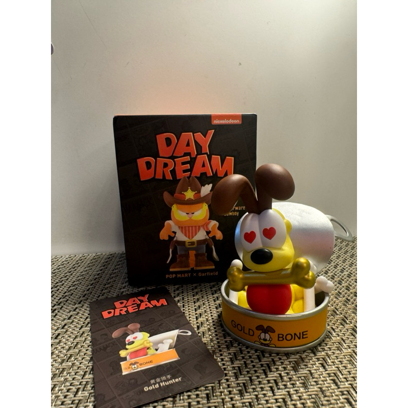 POP MART X GARFIELD - GOLD HUNTER