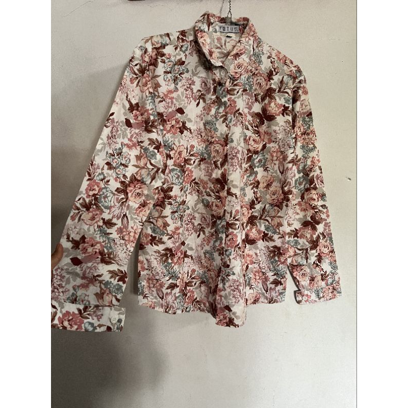 Kemeja Bunga Pink by. Tatum_id | Preloved