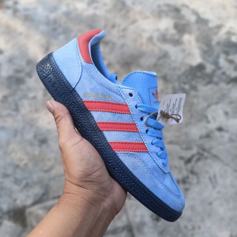 READY SNICKERS ADIDAS GT MANCHESTER 89 ICE BLUE CITY SERIES BNIB HIGH QUALITY