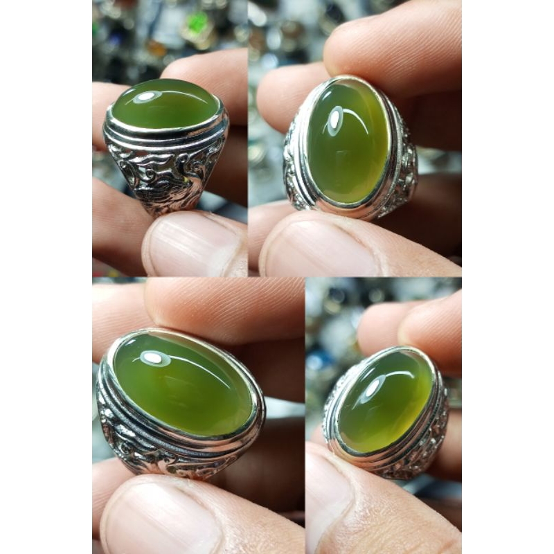 BATU CINCIN ANGGUR HIJAU