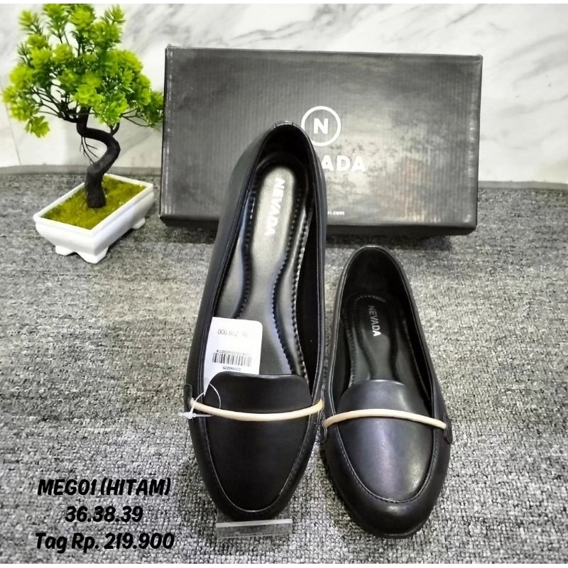 flatshoes st.yves hitam (kode MEG01)