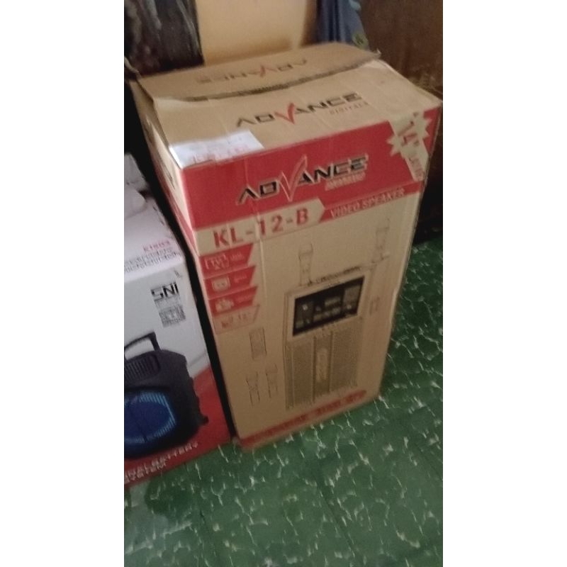 lespeker advance 12 inch ada layar 14inch