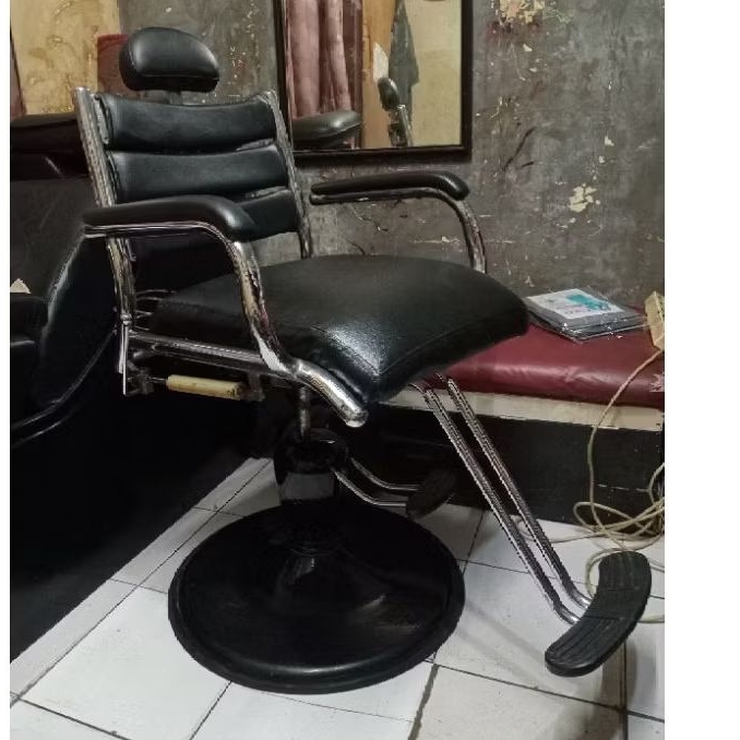 kursi barbershop salon hidrolik bangku pangkas rambut bekas second