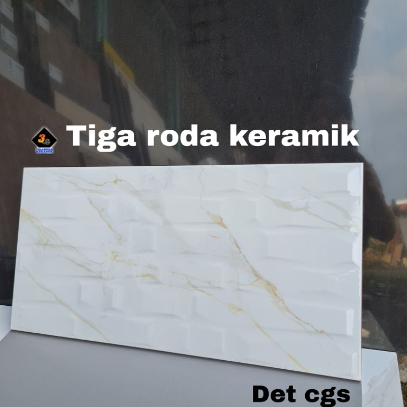 keramik 30x60 keramik dinding 30x60/keramik putih motif gold/keramik motif bata/keramik random/keram
