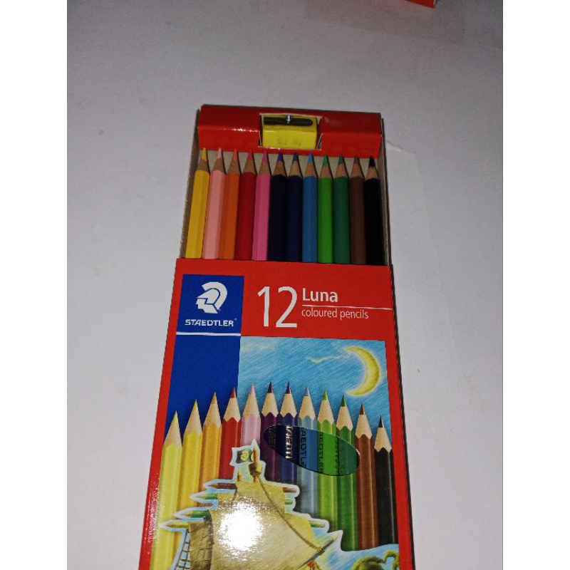 

Pensil Warna Luna Permanen Panjang