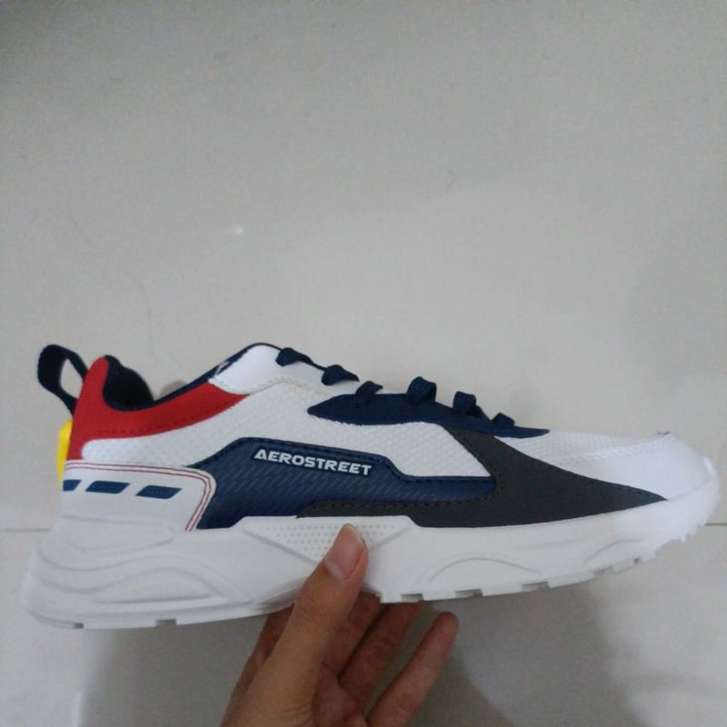 Aerostreet Riku size 41