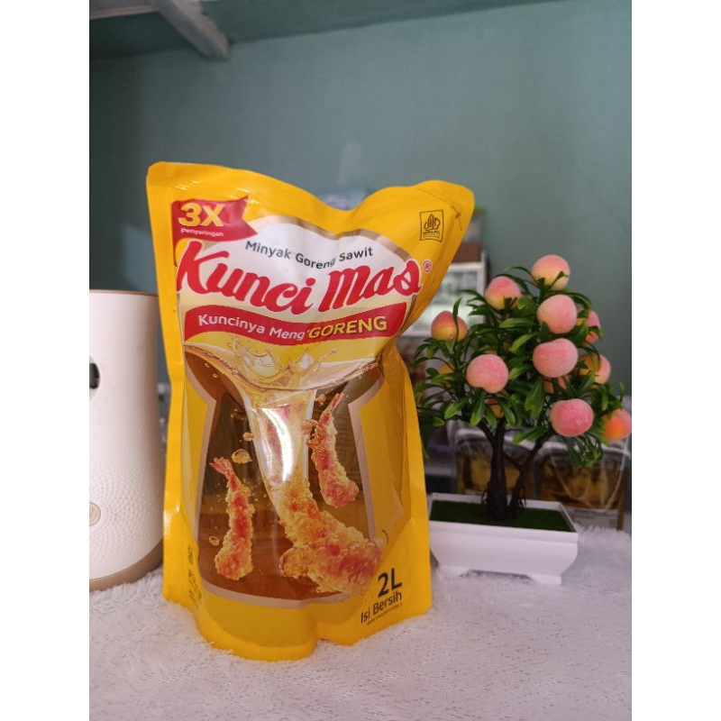 

Minyak Goreng merk Kunci Mas 2liter
