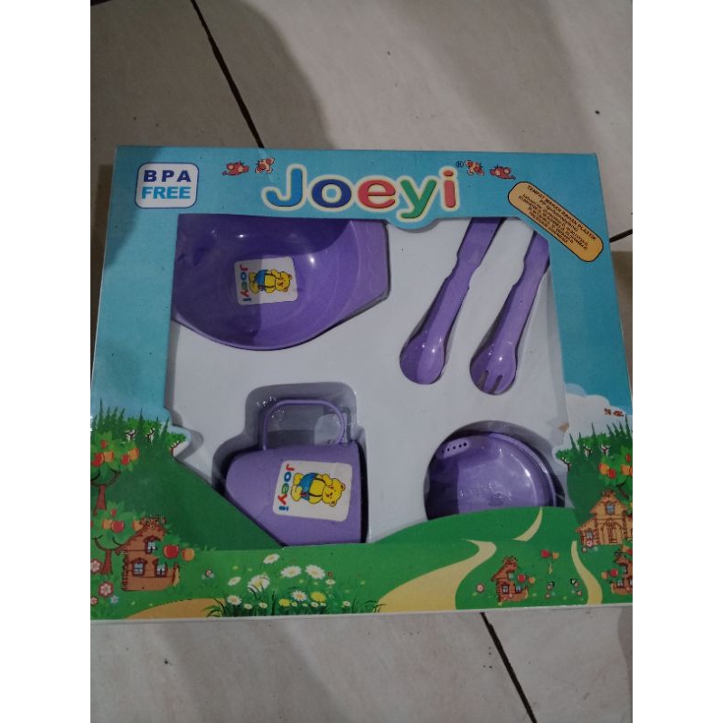 

Tempat makan bayi JOEYI
