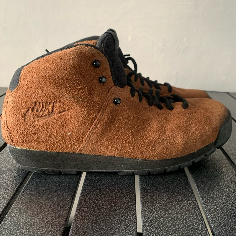 Vtg Nike ACG magma