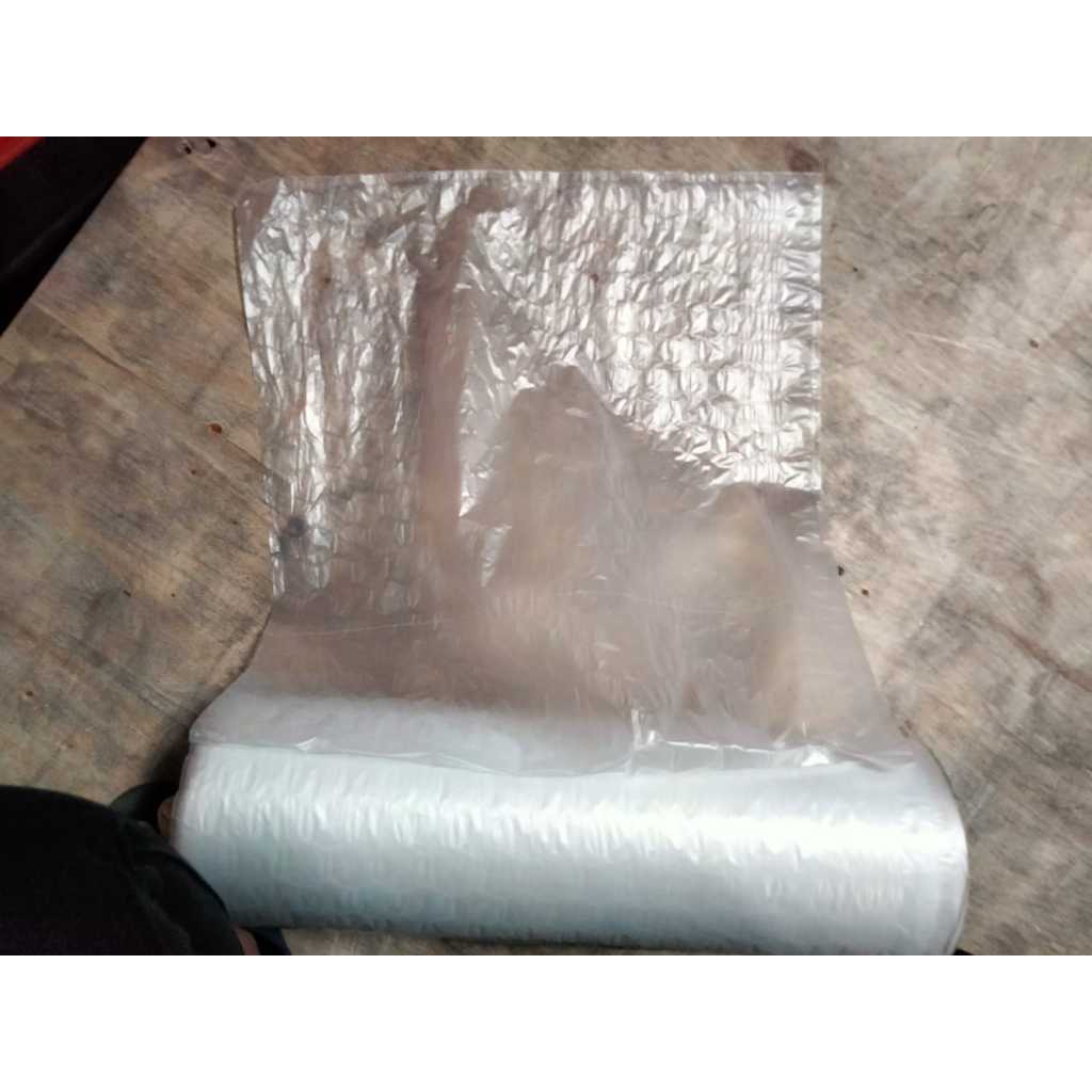 

Bubble Wrap Boba Besar Air cushion 40cm x 32cm x 300m (1 dus isi 4 roll)