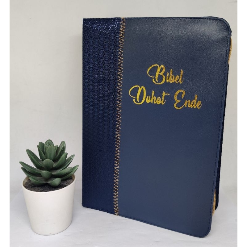 

SAMPUL BIBEL DOHOT ENDE ADONAI "BIRU'