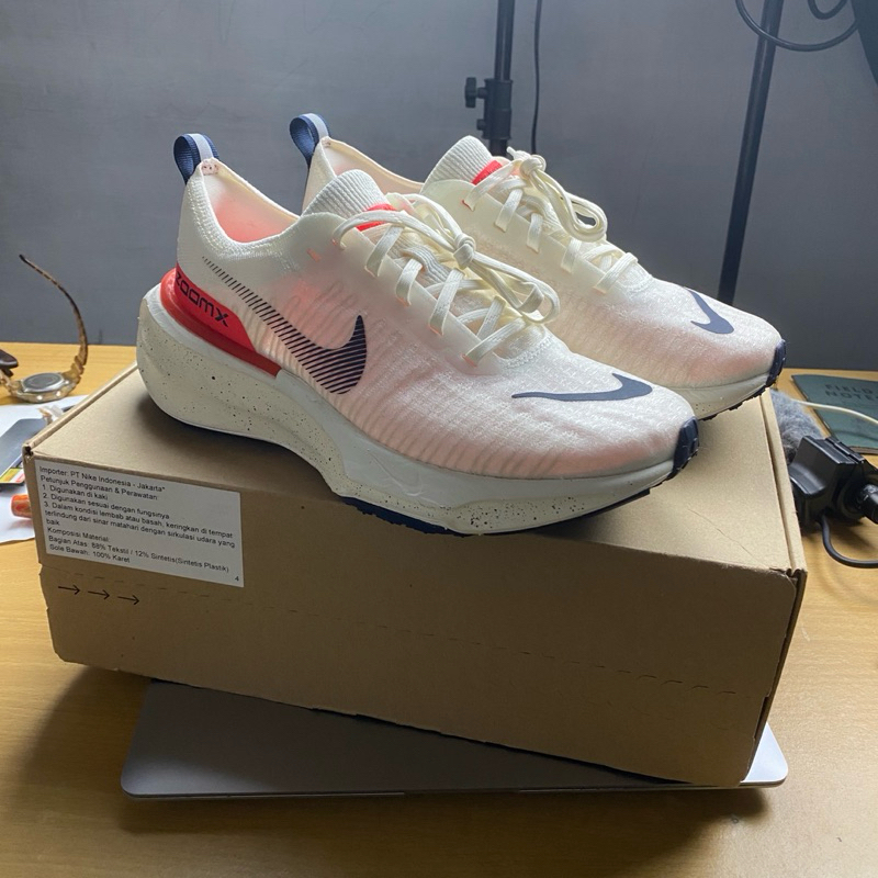 sepatu nike invincible run 3 original