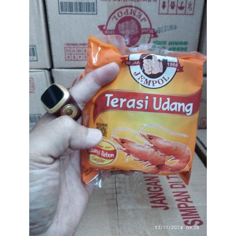 

Teras udang cap jempol isi 20 pcs x 4,5 gram