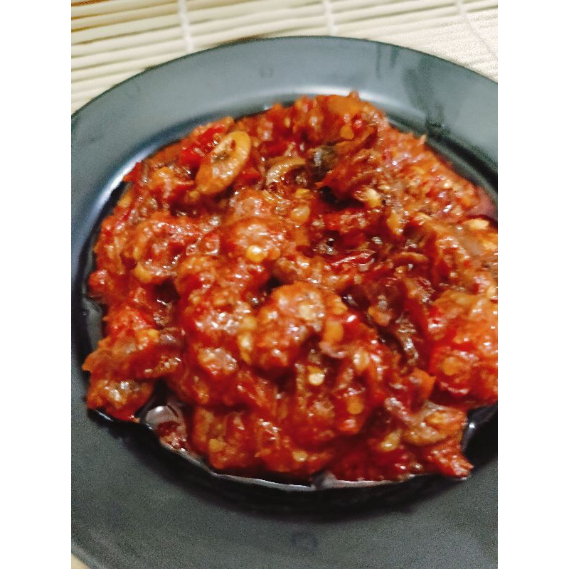 

Sambal Cumi Asin , Gurih , Pedas , Manis , 200 gram , Dapoer Bu Tami