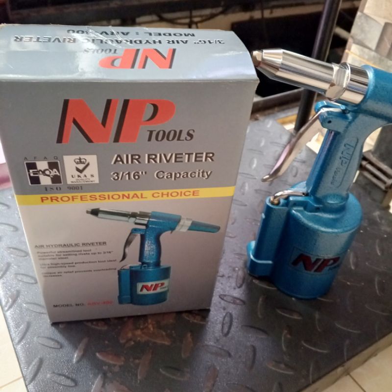 Air Riveter 3/16" Capacity NP TOOLS