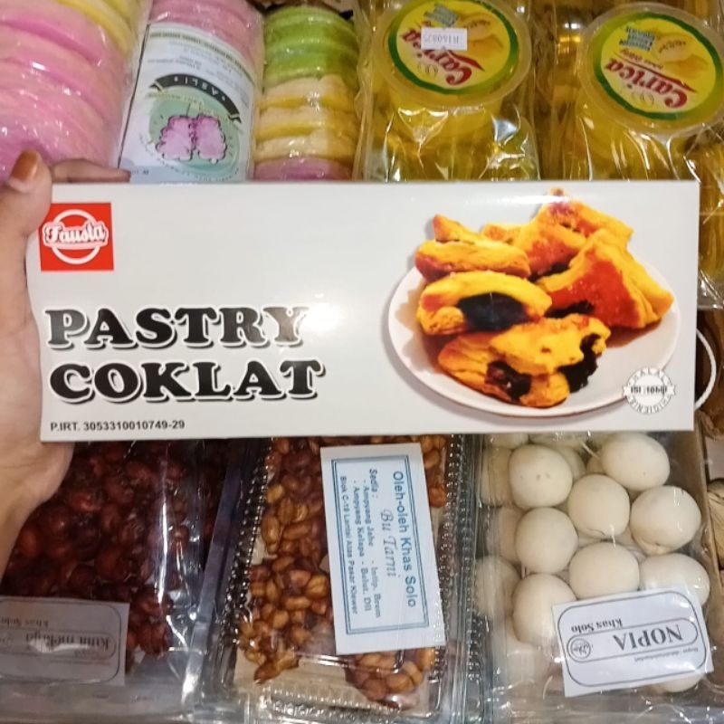 

Pastry Coklat Isi 10 Biji