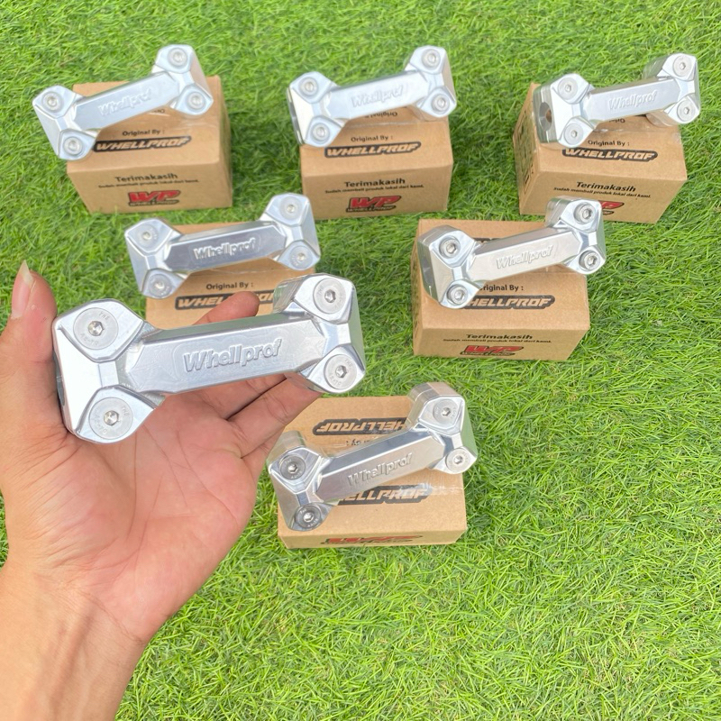 Raiser cnc pnp rr cb cb150r led model triumph / raiser whellprof raiser cb150r led