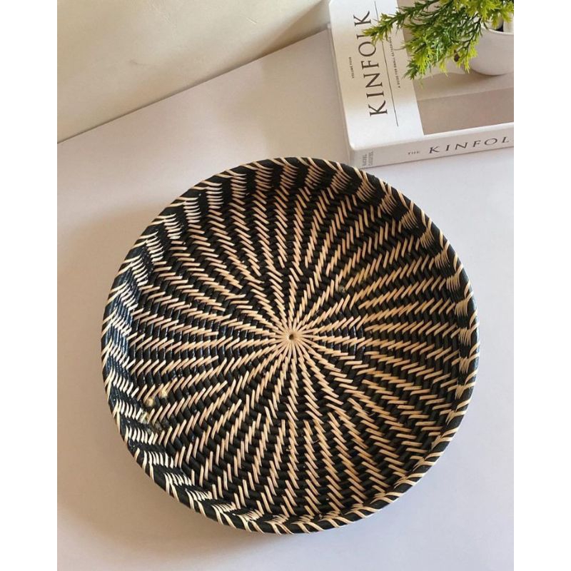 Ivana Tray | Nampan Rotan Kombinasi Plastik Bekas | Round Serving Tray