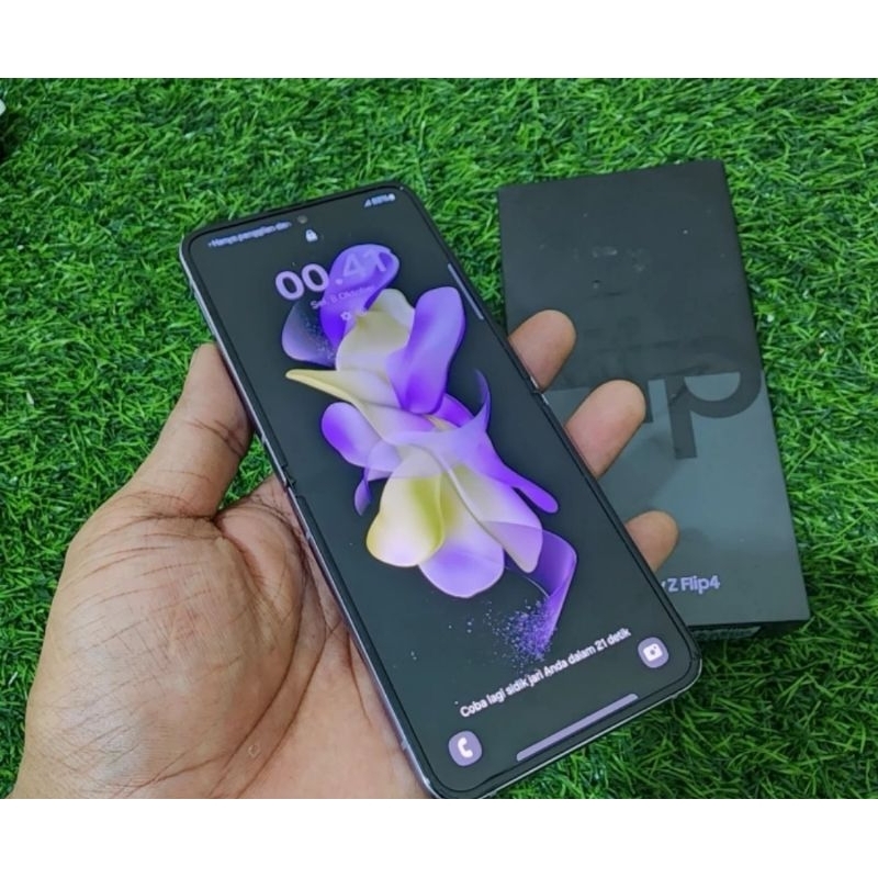 SAMSUNG Z FLIP 4 8/256GB  5g GARANSI RESMI FULLSET ORIGINAL mulus no minus
