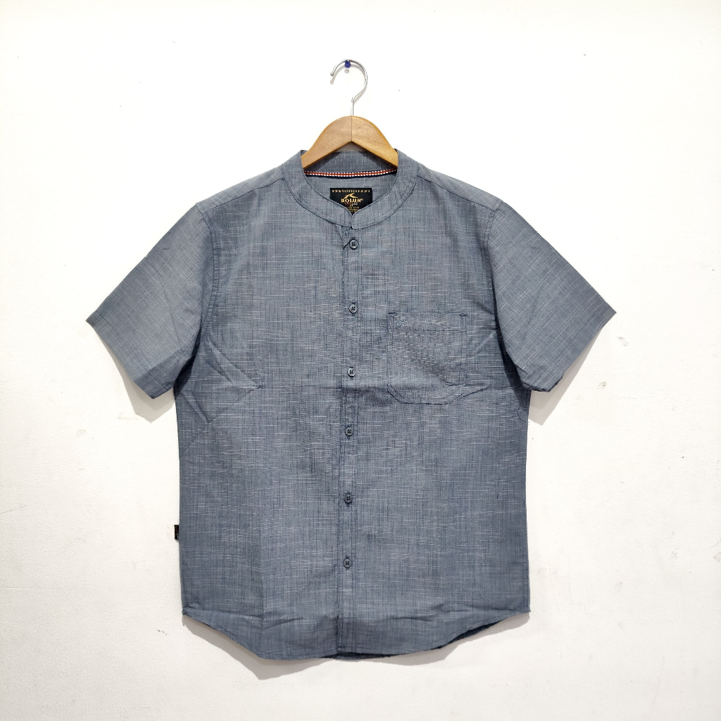 ROLUN Kemeja Koko Casual Pria Slim Fit Kerah Shanghai Biru Abu Polos Lengan Pendek 140357