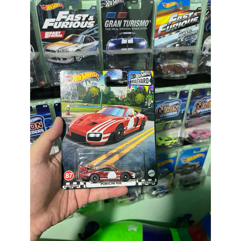 Hotwheels Premium Boulevard Porsche 935